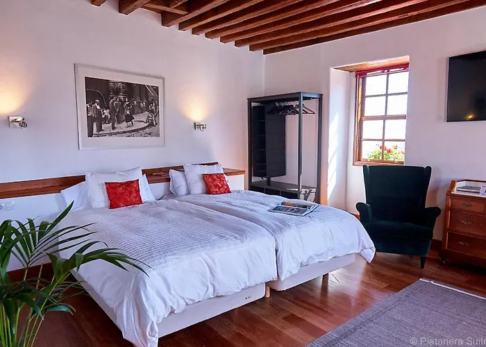 Platanera Aparthotel 4*